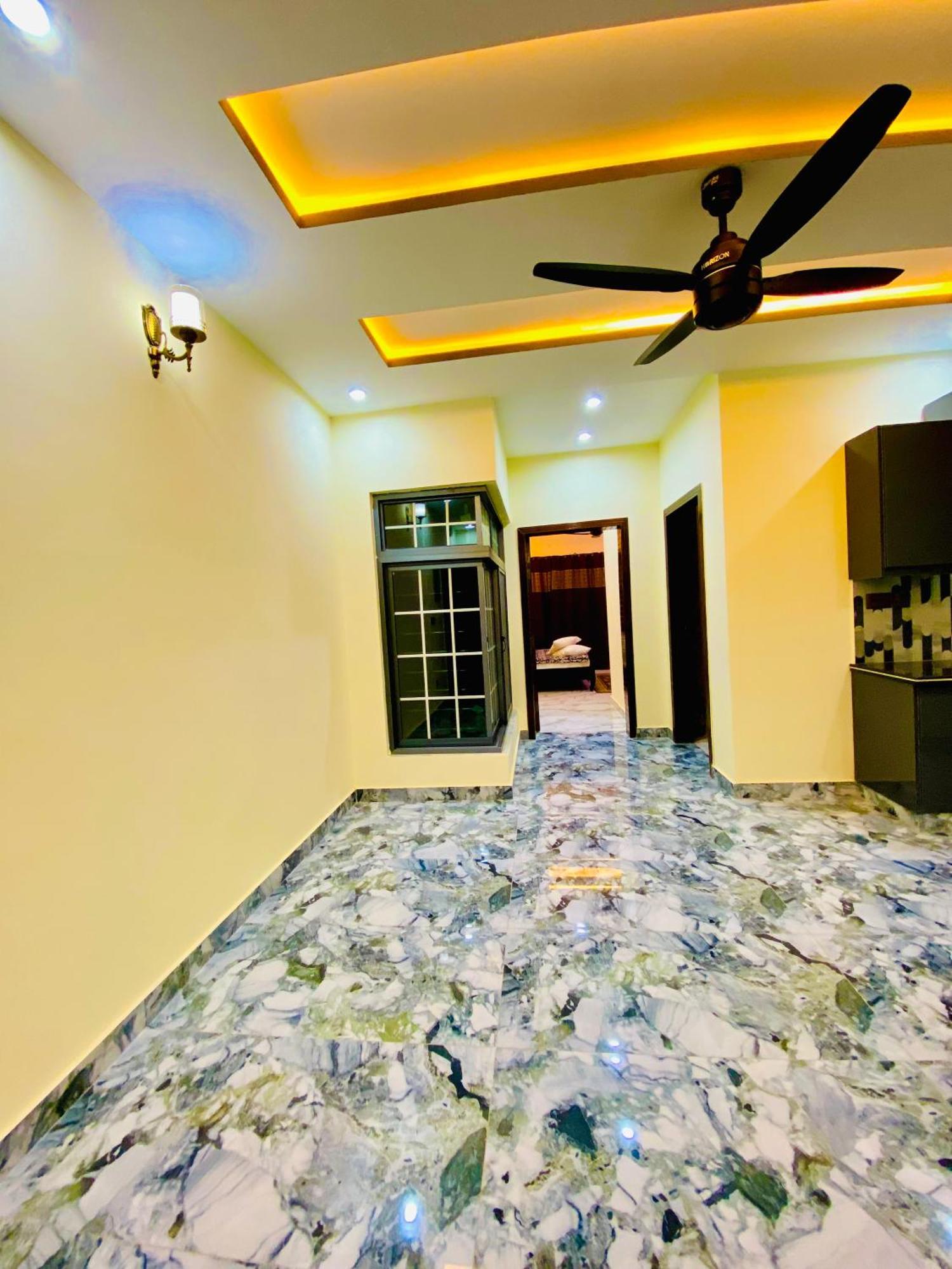 Moonlight Guest House ราวัลปินดี ภายนอก รูปภาพ