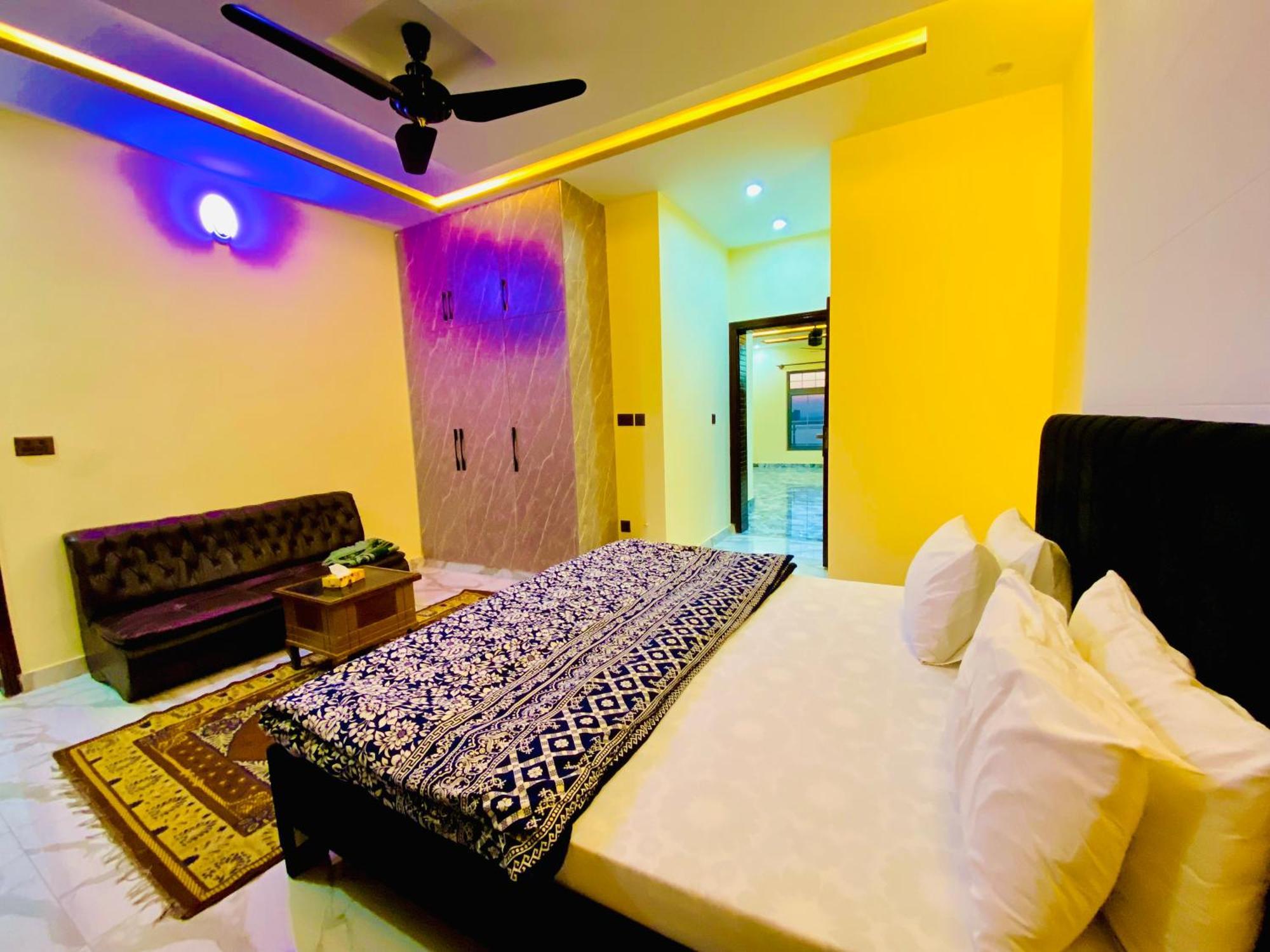 Moonlight Guest House ราวัลปินดี ภายนอก รูปภาพ