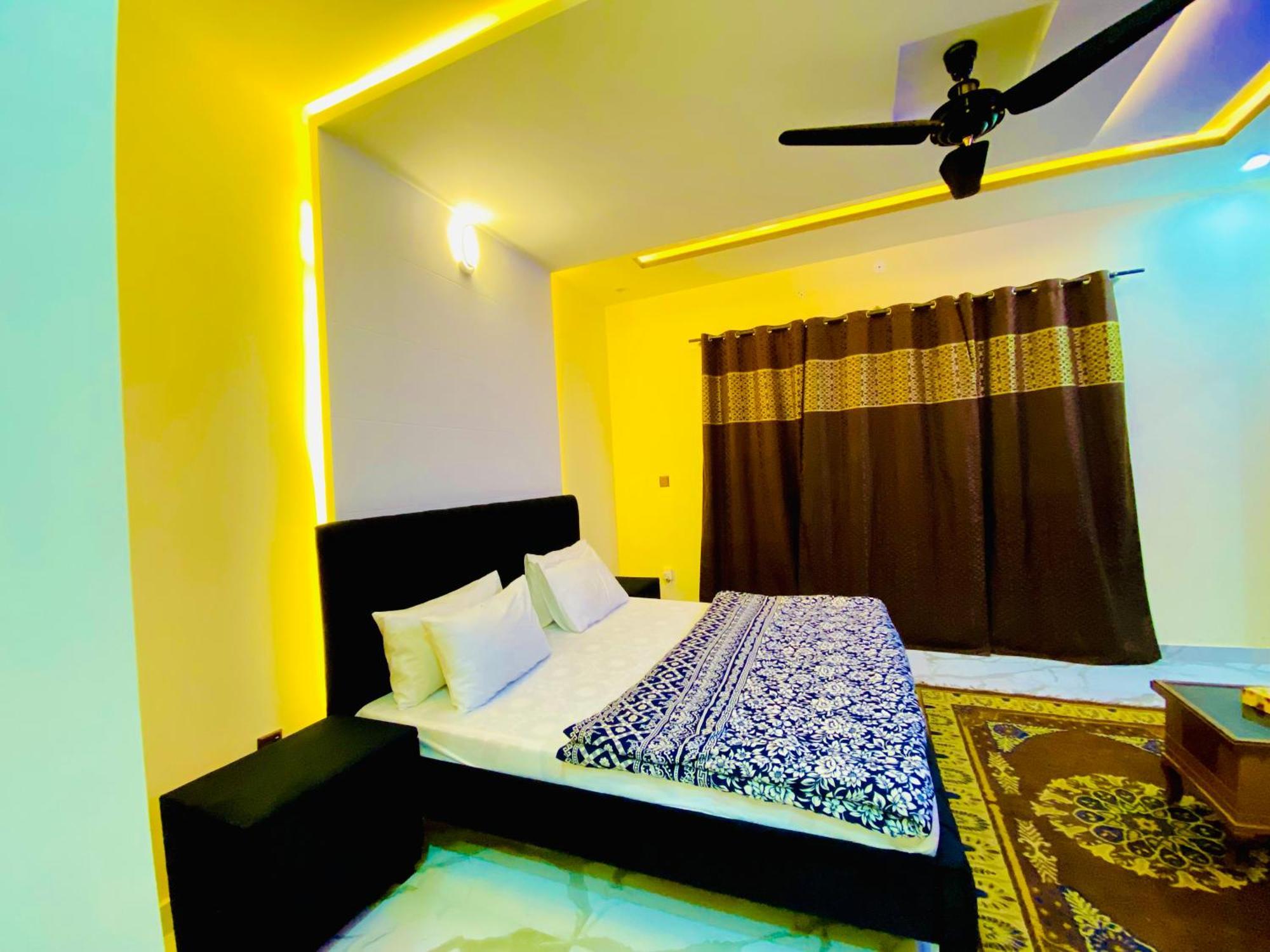 Moonlight Guest House ราวัลปินดี ภายนอก รูปภาพ